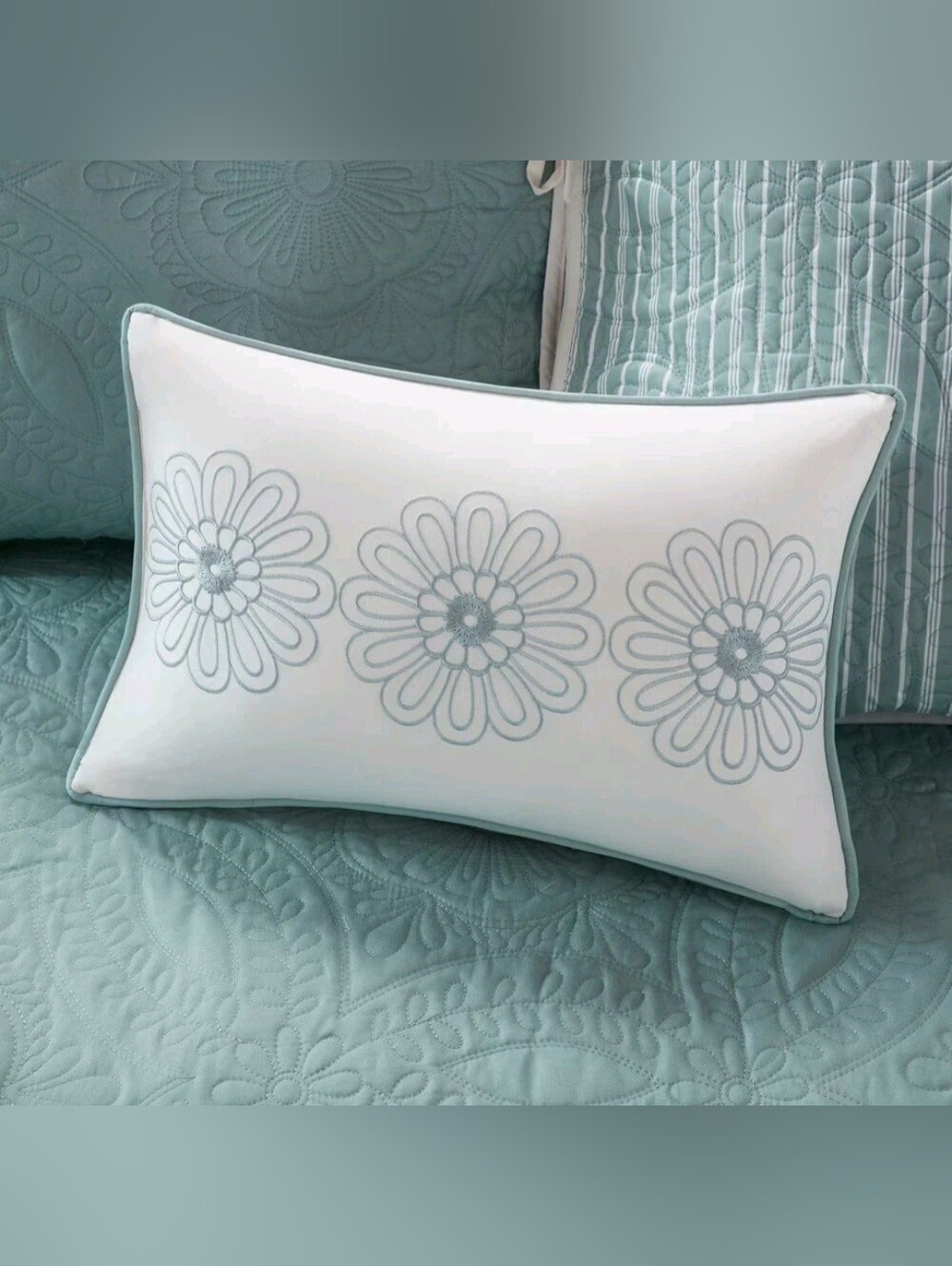 Madison Park Blue Natalie 6pc Daybed Cover Set - Picture 6 of 10